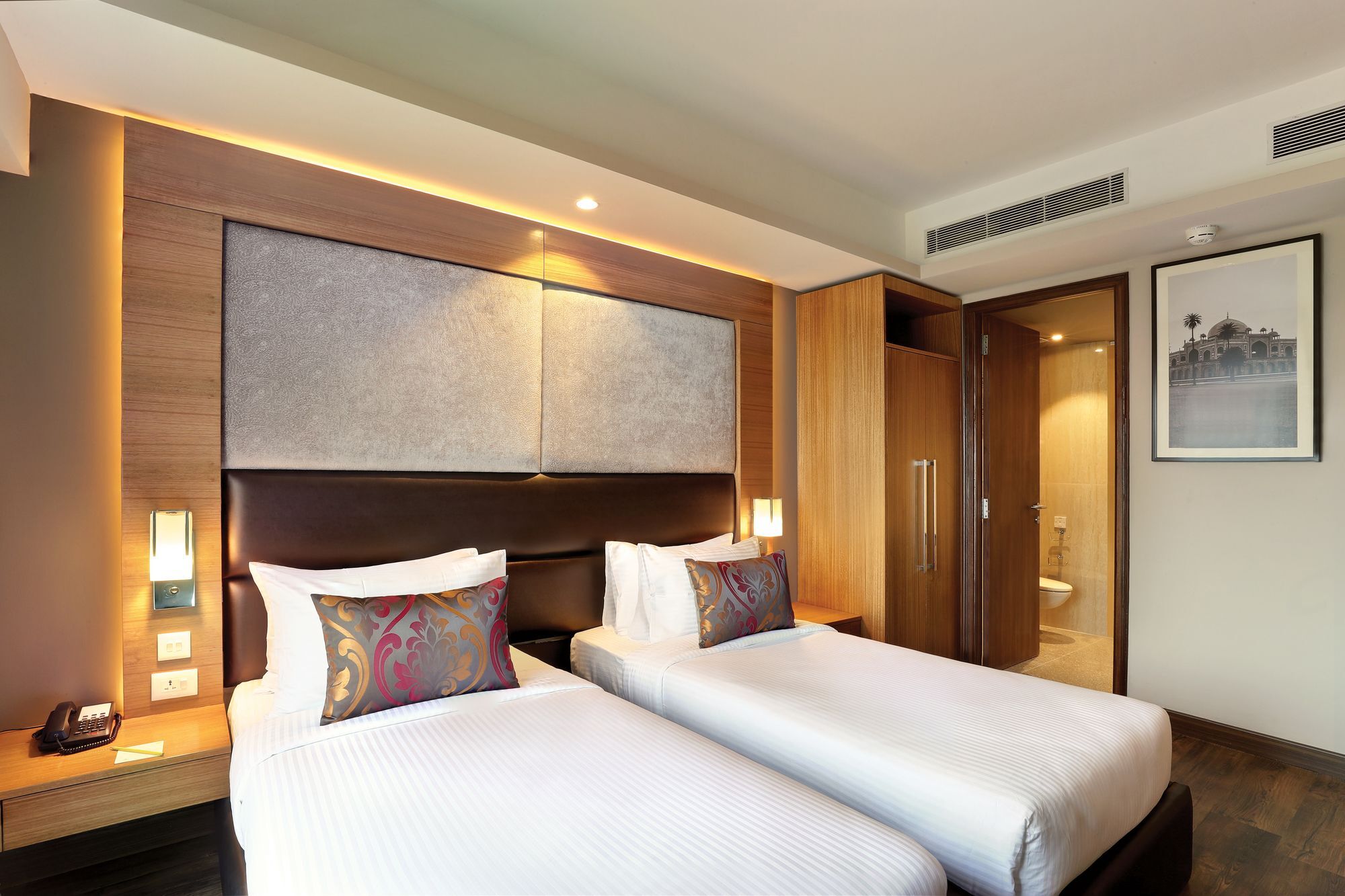 Lemon Tree Hotel Sohna Road Gurgaon Exteriör bild